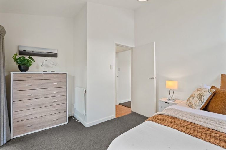 Photo of property in 394 Cashmere Road, Westmorland, Christchurch, 8025