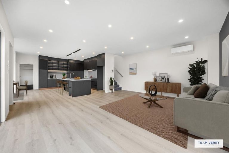 Photo of property in 339a Bucklands Beach Road, Bucklands Beach, Auckland, 2012