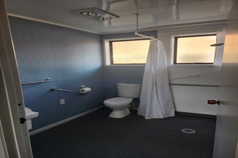 Photo of property in 5 Raeburn Place, Gore, 9710