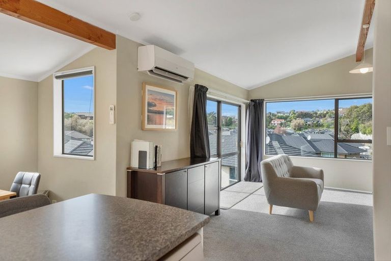 Photo of property in 27b Shackle Lane, Whitby, Porirua, 5024