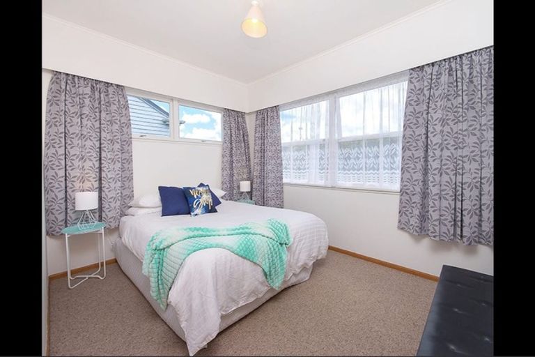 Photo of property in 49e Martyn Street, Waiuku, 2123