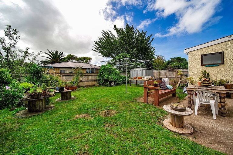 Photo of property in 46 Waihi Road, Hawera, 4610