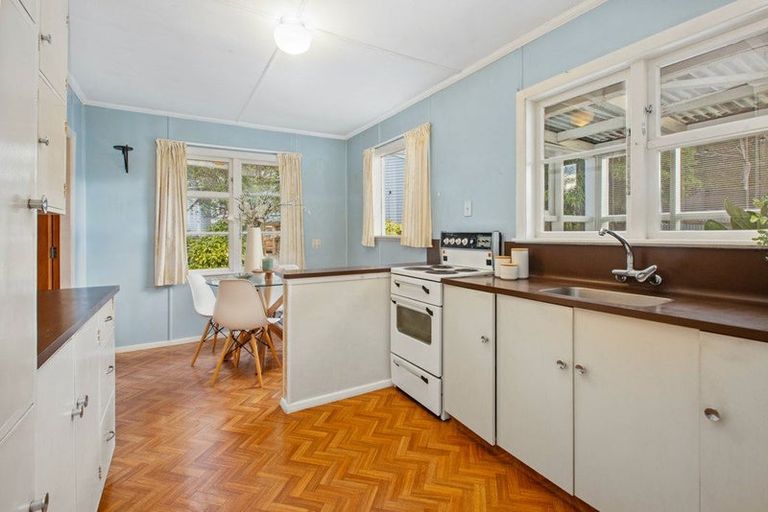 Photo of property in 4 Dover Road, Wainuiomata, Lower Hutt, 5014