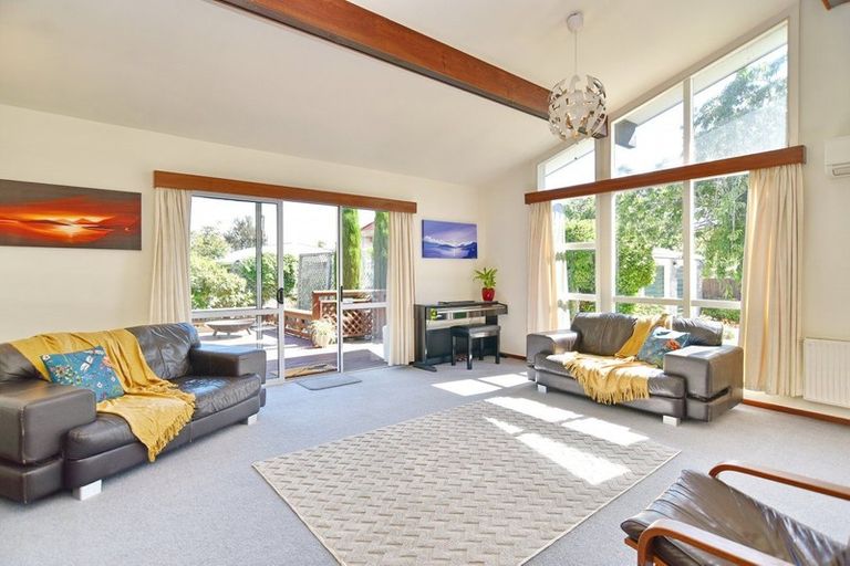 Photo of property in 402 Halswell Road, Halswell, Christchurch, 8025