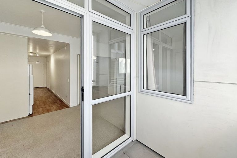 Photo of property in Dixonlane Apartments, 8/7 Feltex Lane, Te Aro, Wellington, 6011
