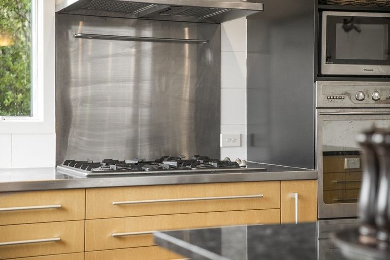 Photo of property in 10 Double Bay Place, Army Bay, Whangaparaoa, 0930