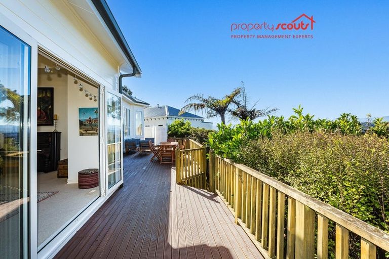 Photo of property in 105 Kelburn Parade, Kelburn, Wellington, 6012