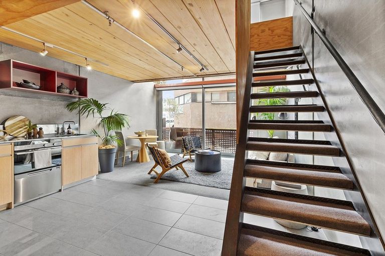 Photo of property in Tattoo Apartments, 2/42 Abel Smith Street, Te Aro, Wellington, 6011