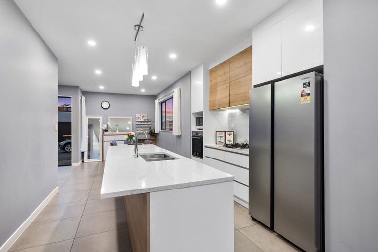 Photo of property in 2 Ketu Court, Albany Heights, Auckland, 0632