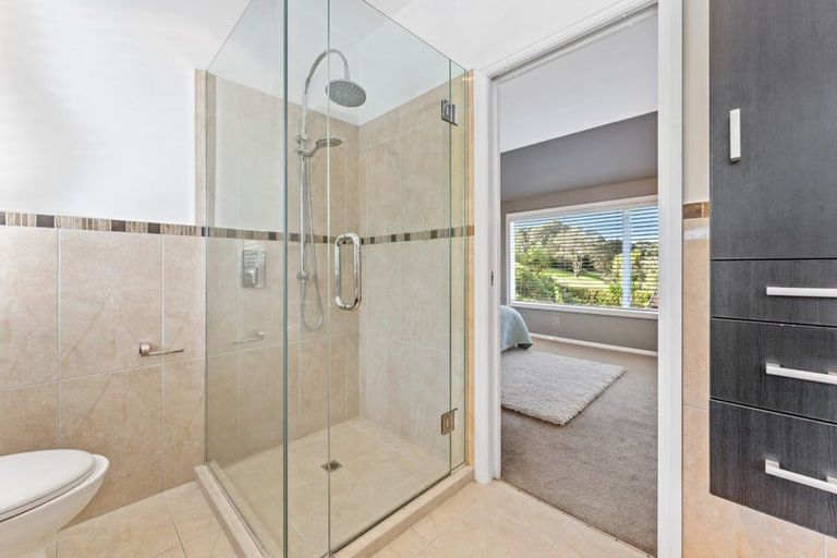 Photo of property in 2/101 Churchill Road, Murrays Bay, Auckland, 0630