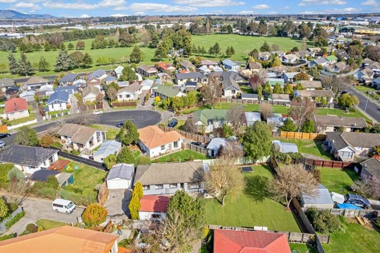 Photo of property in 10 Mckellar Place, Hornby, Christchurch, 8042