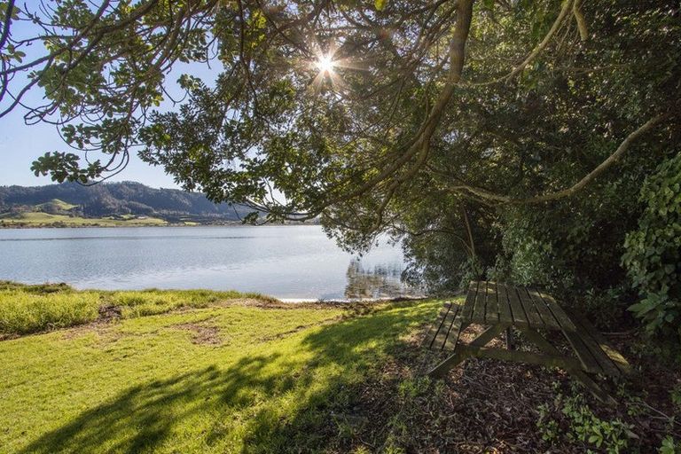 Photo of property in 13 Moana Drive, Tanners Point, Katikati, 3177