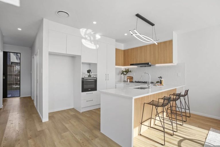 Photo of property in 14b Galsworthy Place, Bucklands Beach, Auckland, 2014