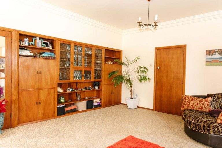 Photo of property in 3 King Street, Dannevirke, 4930