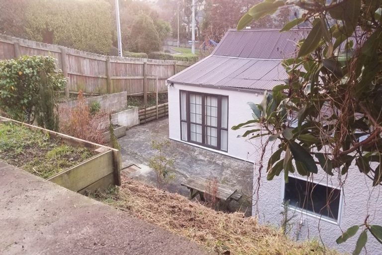 Photo of property in 55 Totara Street, Ravensbourne, Dunedin, 9022
