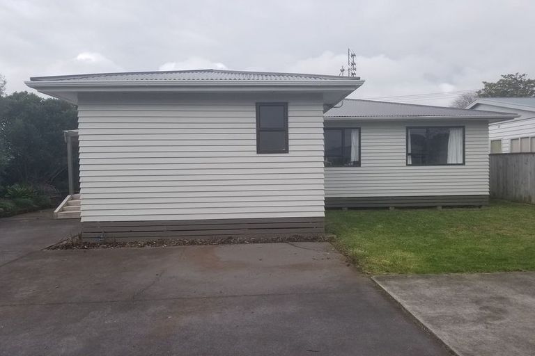 Photo of property in 25a Wallath Road, Westown, New Plymouth, 4310