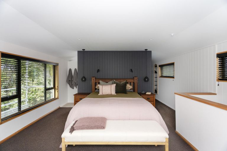 Photo of property in 94-98 Weston Road, Weston, Oamaru, 9401