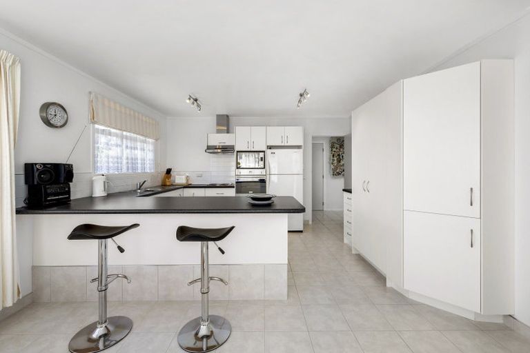 Photo of property in 9 Lorenzen Bay Road, Raglan, 3225