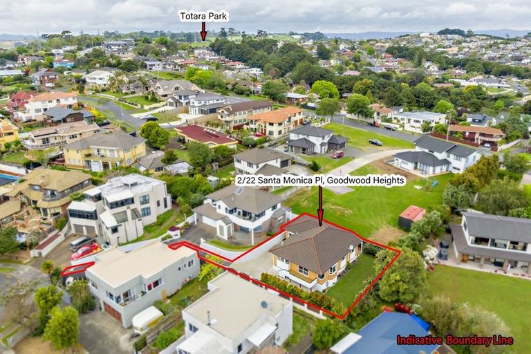 Photo of property in 2/22 Santa Monica Place, Goodwood Heights, Auckland, 2105