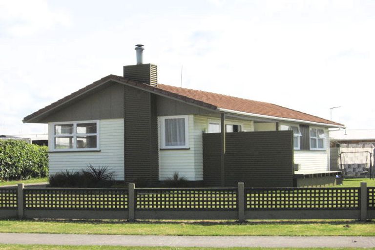 Photo of property in 25 Clouston Crescent, Fenton Park, Rotorua, 3010