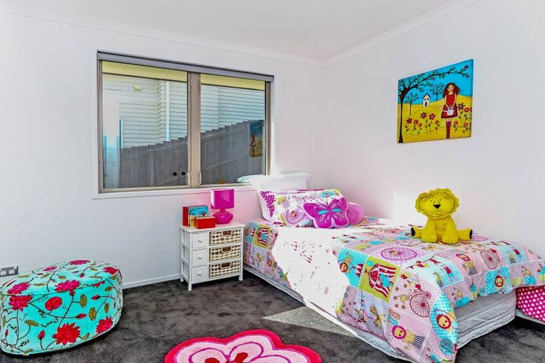 Photo of property in 87 Tiriwa Drive, Massey, Auckland, 0614