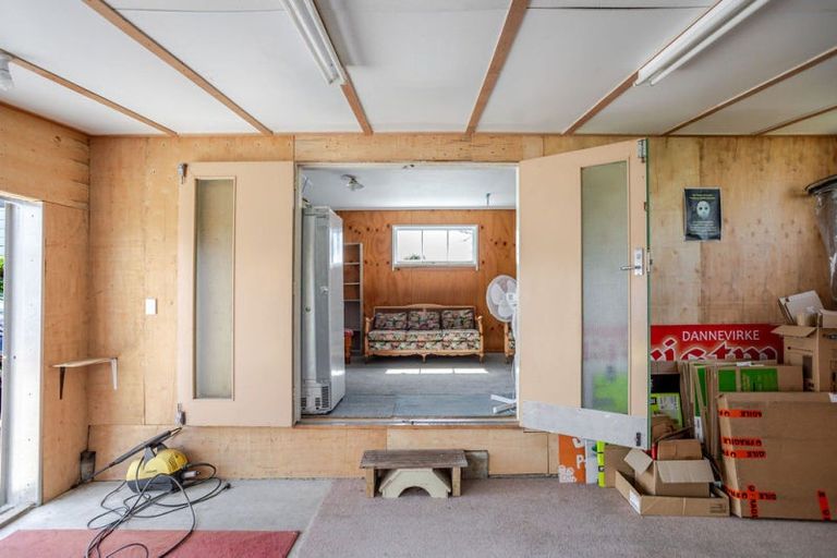 Photo of property in 18 Albert Street, Dannevirke, 4930