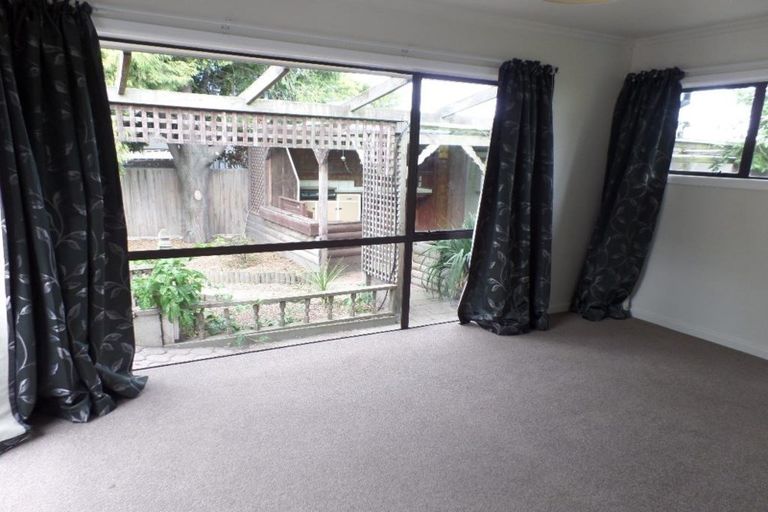 Photo of property in 69 Boston Avenue, Hornby, Christchurch, 8042