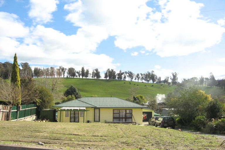 Photo of property in 6 Watts Street, Waipawa, 4210