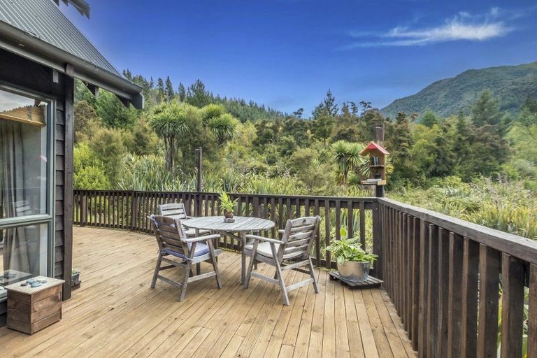 Photo of property in 89 Chalet Crescent, Hanmer Springs, 7334