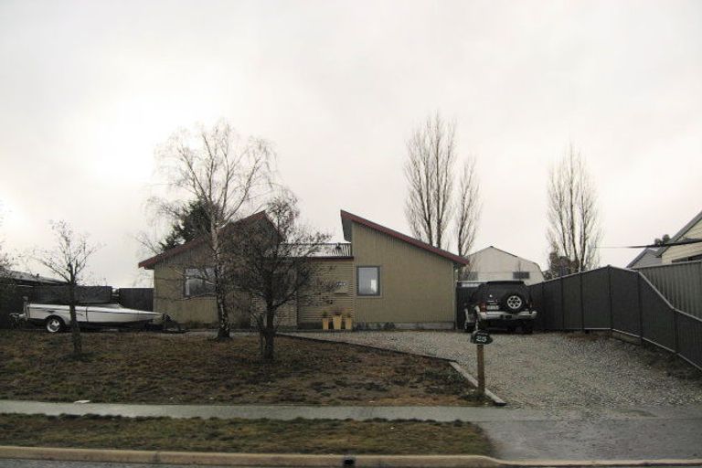 Photo of property in 25 Waenga Drive, Cromwell, 9310