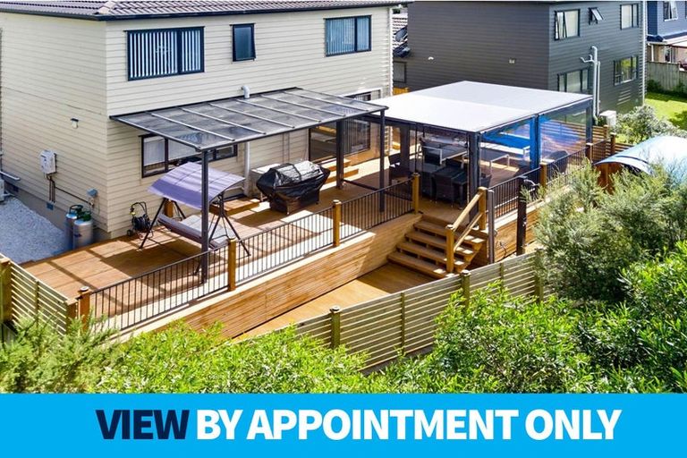 Photo of property in 23 Riverglade Parkway, Te Atatu South, Auckland, 0610
