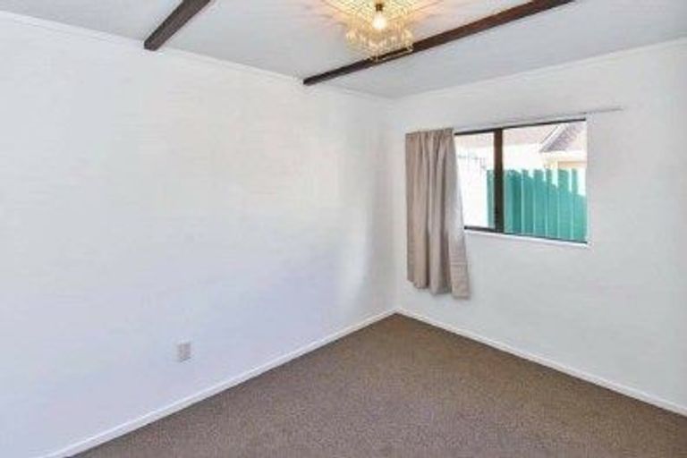 Photo of property in 3/25 Waterview Road West, Takanini, 2112