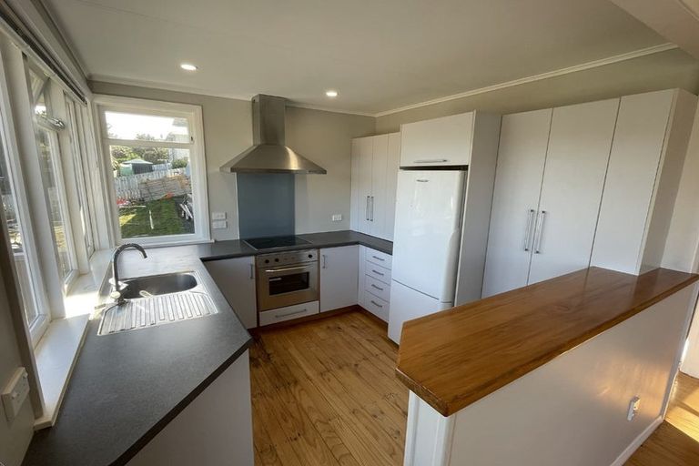 Photo of property in 18 Parsons Street, Vogeltown, New Plymouth, 4310