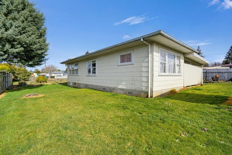 Photo of property in 41 Shirley Street, Mangakakahi, Rotorua, 3015