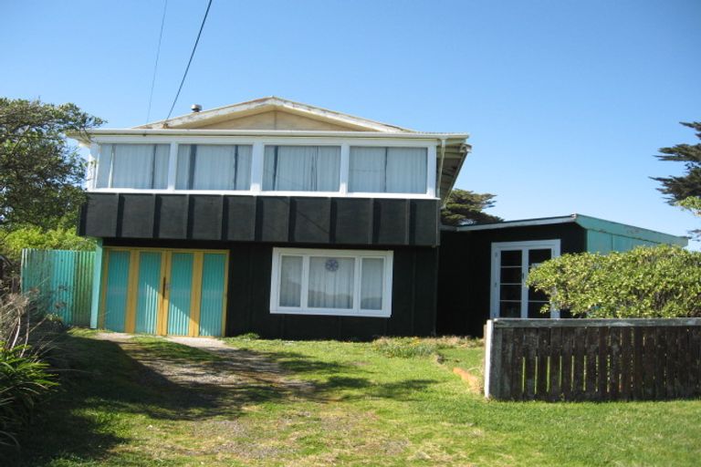Photo of property in 9 Rangitane Street, Himatangi Beach, Foxton, 4891