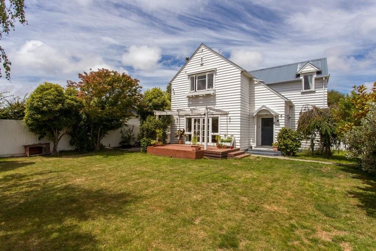 Photo of property in 8 Bradshaw Terrace, Riccarton, Christchurch, 8011