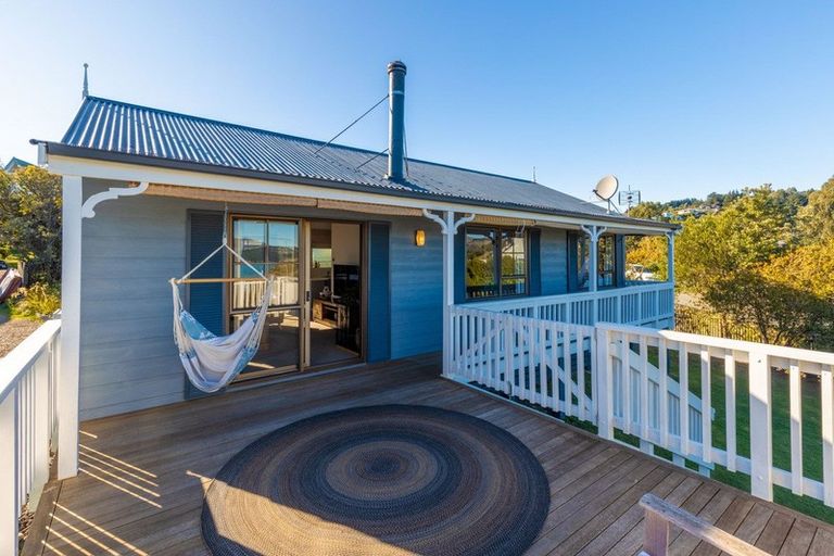 Photo of property in 12 James Drive, Diamond Harbour, Lyttelton, 8971