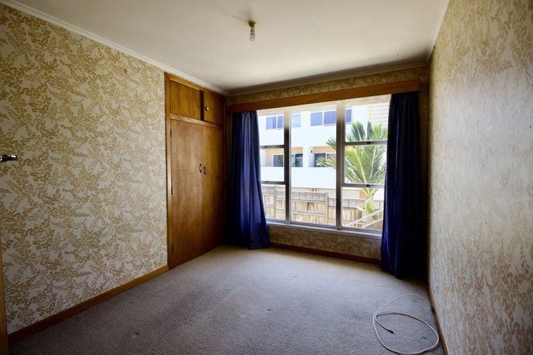 Photo of property in 1 Coronation Road, Hillcrest, Auckland, 0627