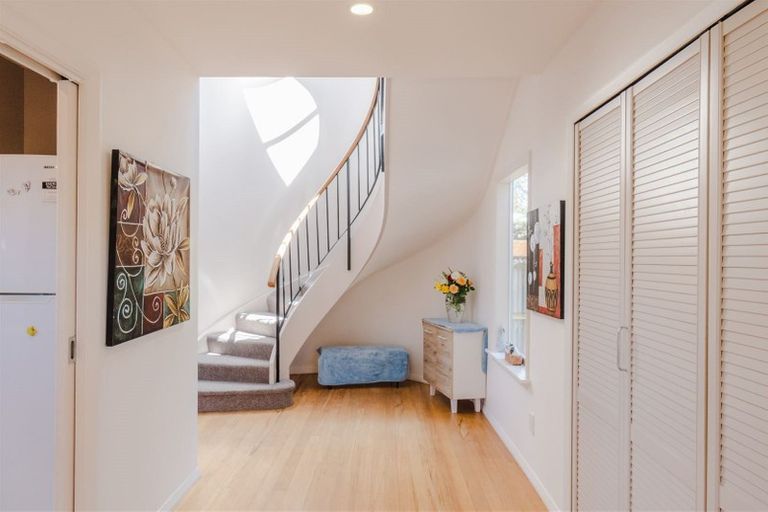 Photo of property in 30 Bevington Street, Avonhead, Christchurch, 8042