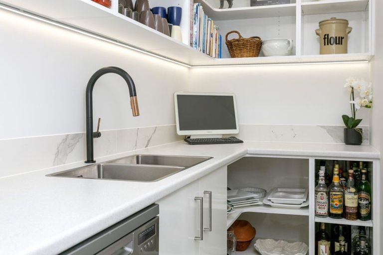 Photo of property in 1 Maunganamu Drive, Wharewaka, Taupo, 3330