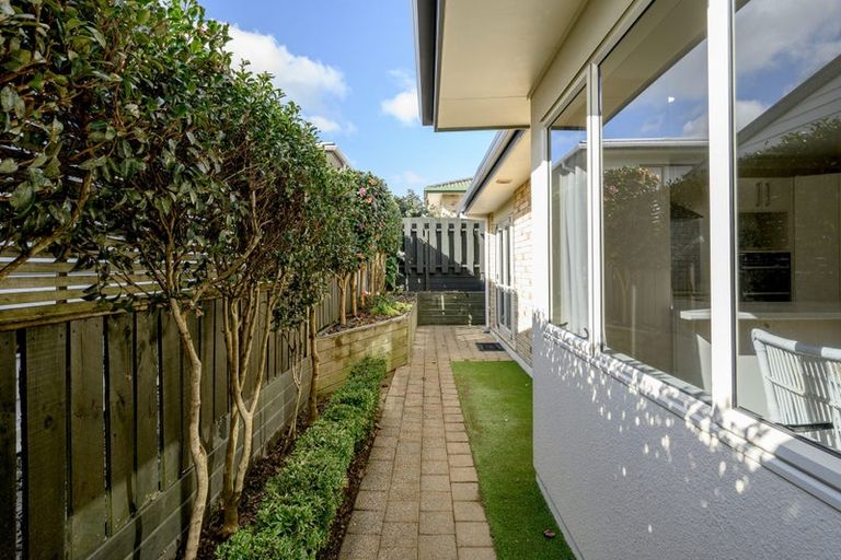 Photo of property in 16a Goods Road, Otumoetai, Tauranga, 3110