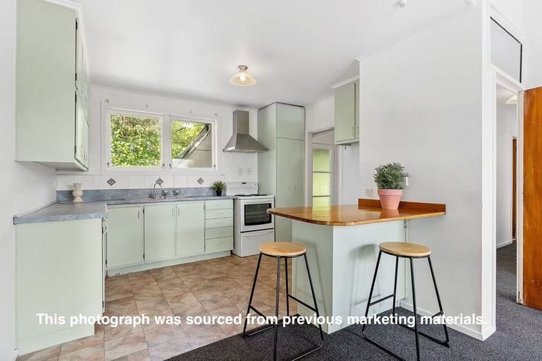 Photo of property in 38 D'oyly Drive, Stanmore Bay, Whangaparaoa, 0932