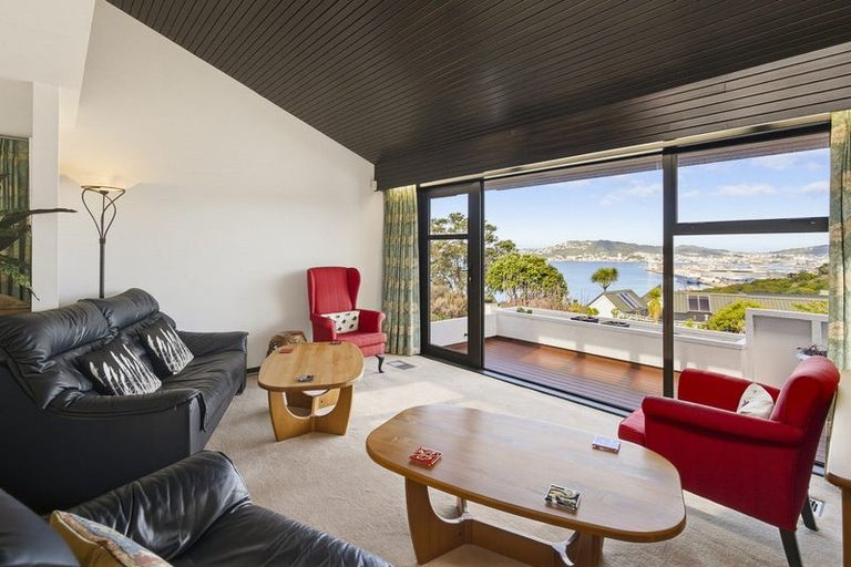 Photo of property in 68a Rama Crescent, Khandallah, Wellington, 6035