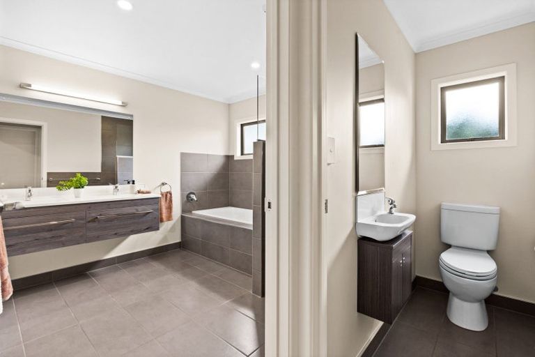 Photo of property in 44 Woodlands Drive, Havelock North, 4130