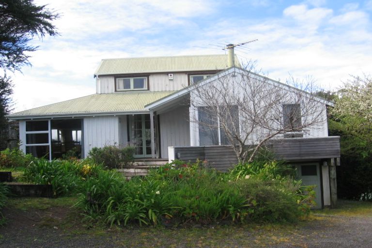 Photo of property in 1565 Wyuna Bay Road, Wyuna Bay, Coromandel, 3581