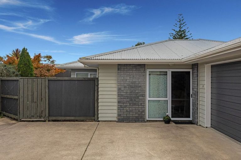 Photo of property in 2/27a Churchill Street, Whakatane, 3120
