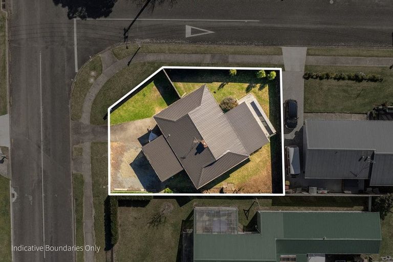 Photo of property in 44 Athenree Road, Athenree, Katikati, 3177