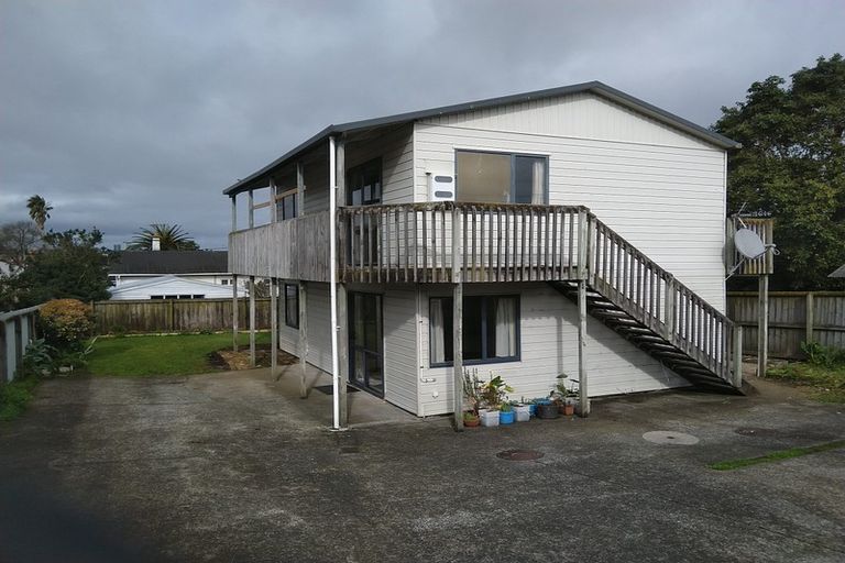 Photo of property in 15 Hokonui Road, Otahuhu, Auckland, 1062