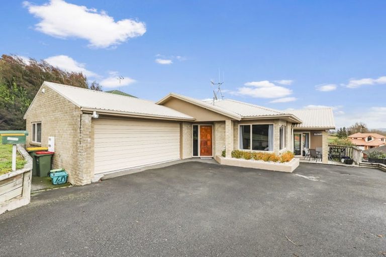 Photo of property in 40 Greenfield Drive, Western Heights, Hamilton, 3200
