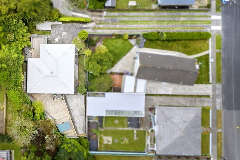 Photo of property in 12 Pembroke Street, Tawa, Wellington, 5028